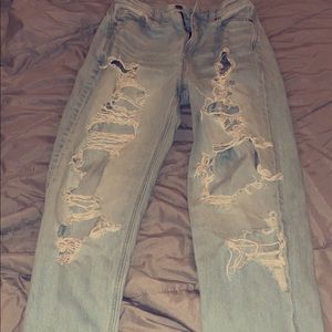 Mom Jeans American Eagle, never worn!